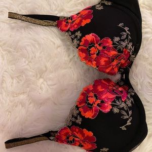 Victoria’s Secret Bra